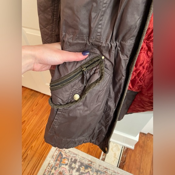 Adorable winter coat with detachable hood and fur - Picture 3 of 9